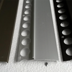 Profil aluminiowy balkonowy okapnikowy 85mm 3m złoty