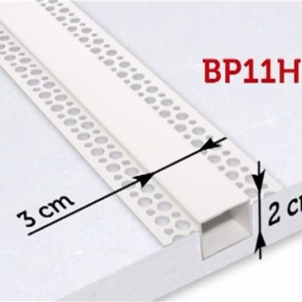 Listwa PCV do boniowania H=2cm L=3mb  zamknięta z elementem traconym - pakiet 15 sztuk