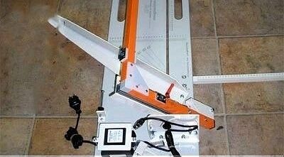 Wycinarka - stolik do cięcia płyt ze styropianu i styroduru    