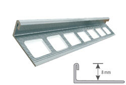 Narożnik budowlany nierdzewny 8mm L=2,5m